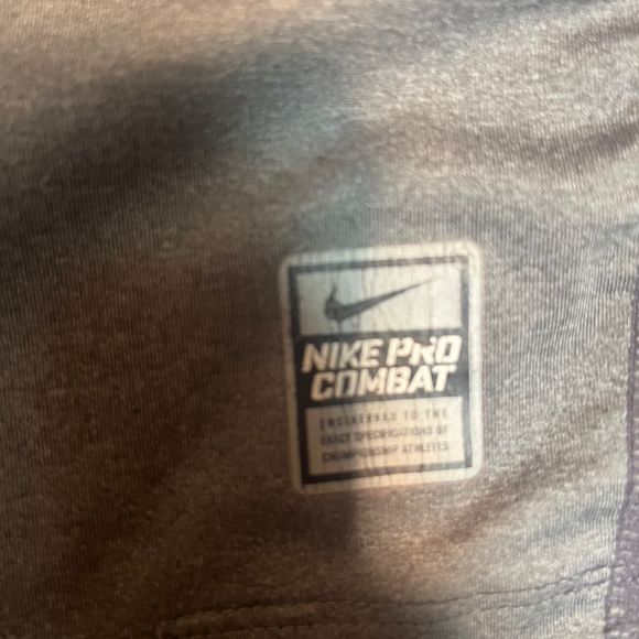 Nike Pro Combat Dri-Fit Men's Red Sleeveless Running Training Tank Top Small - Picture 2 of 5